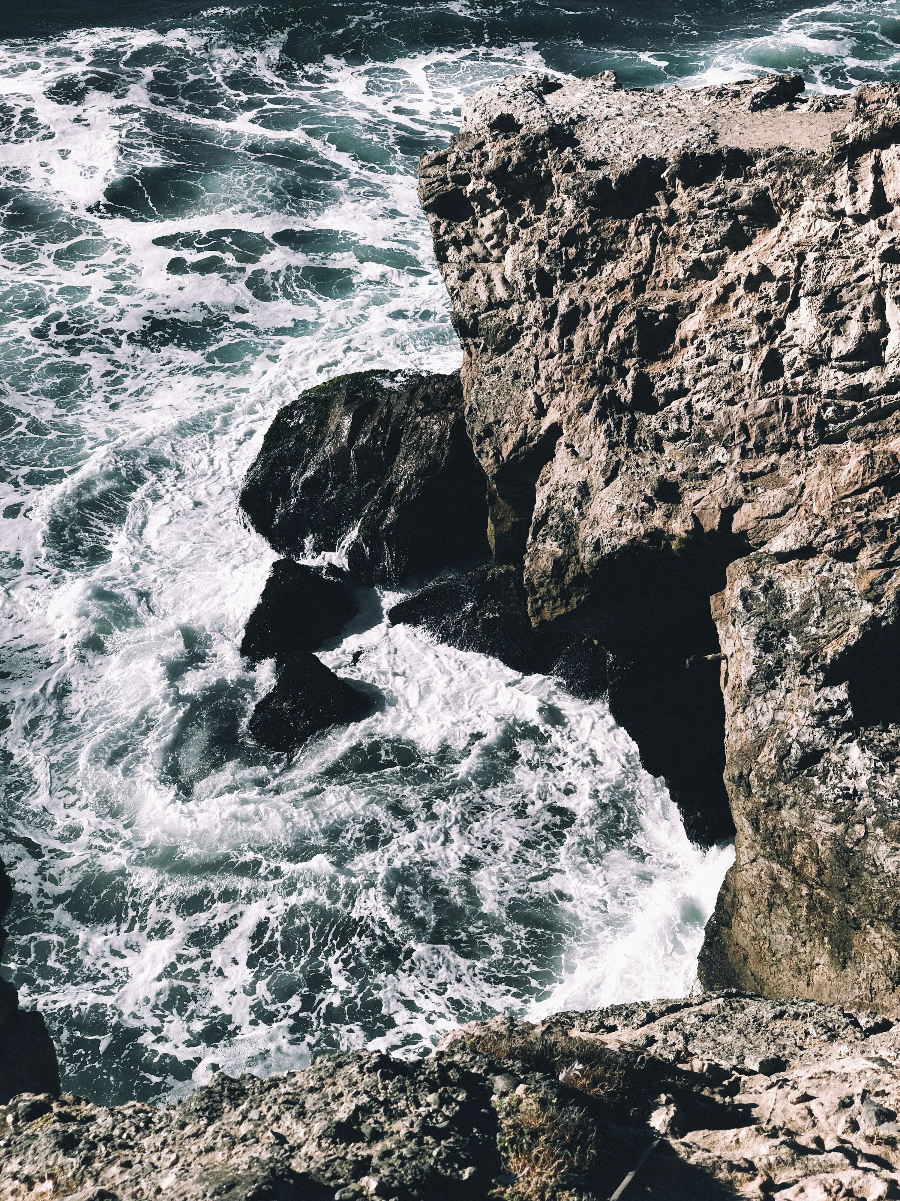 3000x4000 Sea Cliff Picture. Download Free