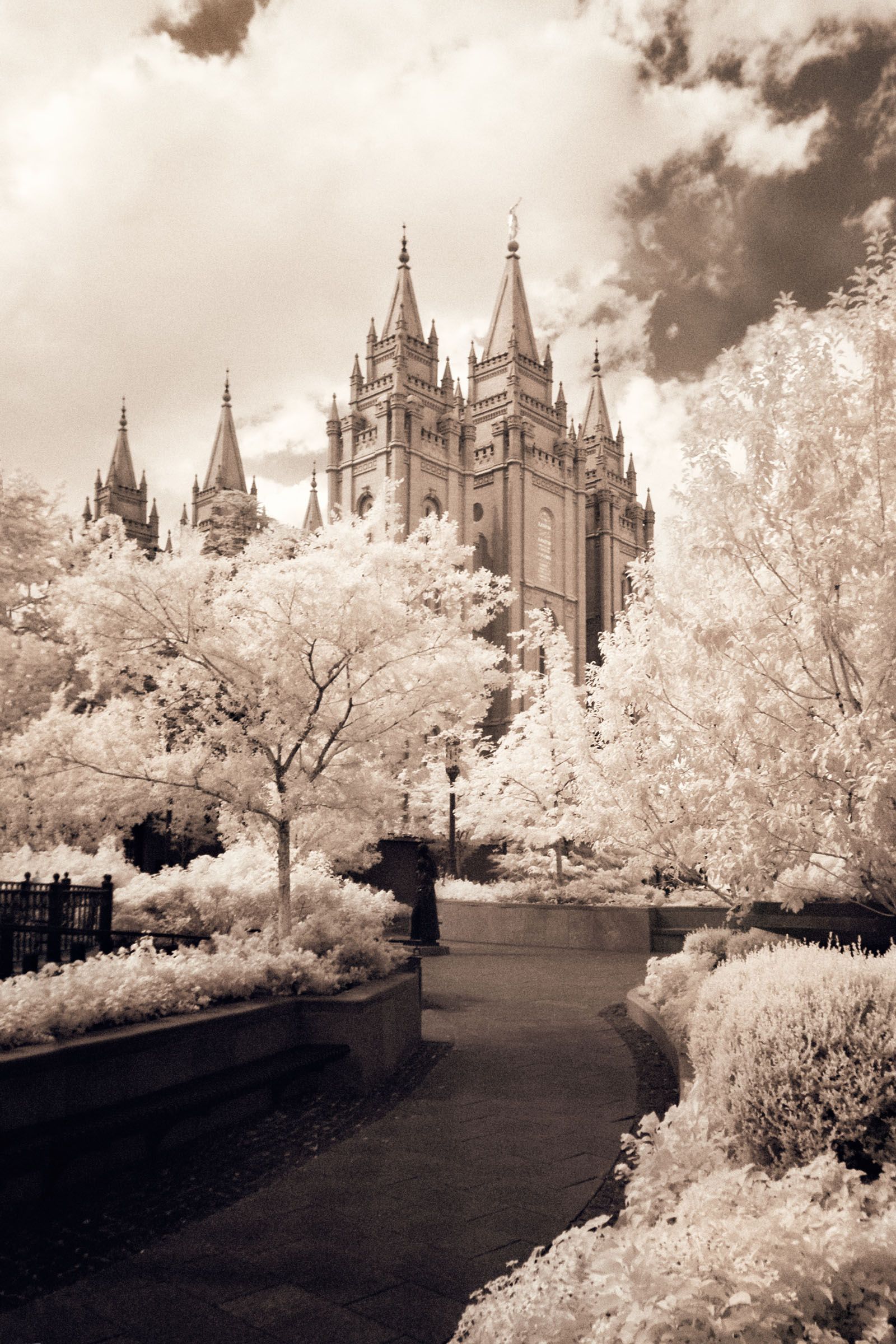 1600x2400 Salt Lake Temple Wallpaper 38 image