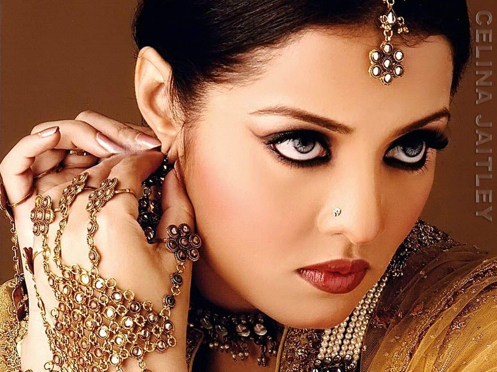 Celina Jaitly Wallpapers - Top Free Celina Jaitly Backgrounds -  WallpaperAccess