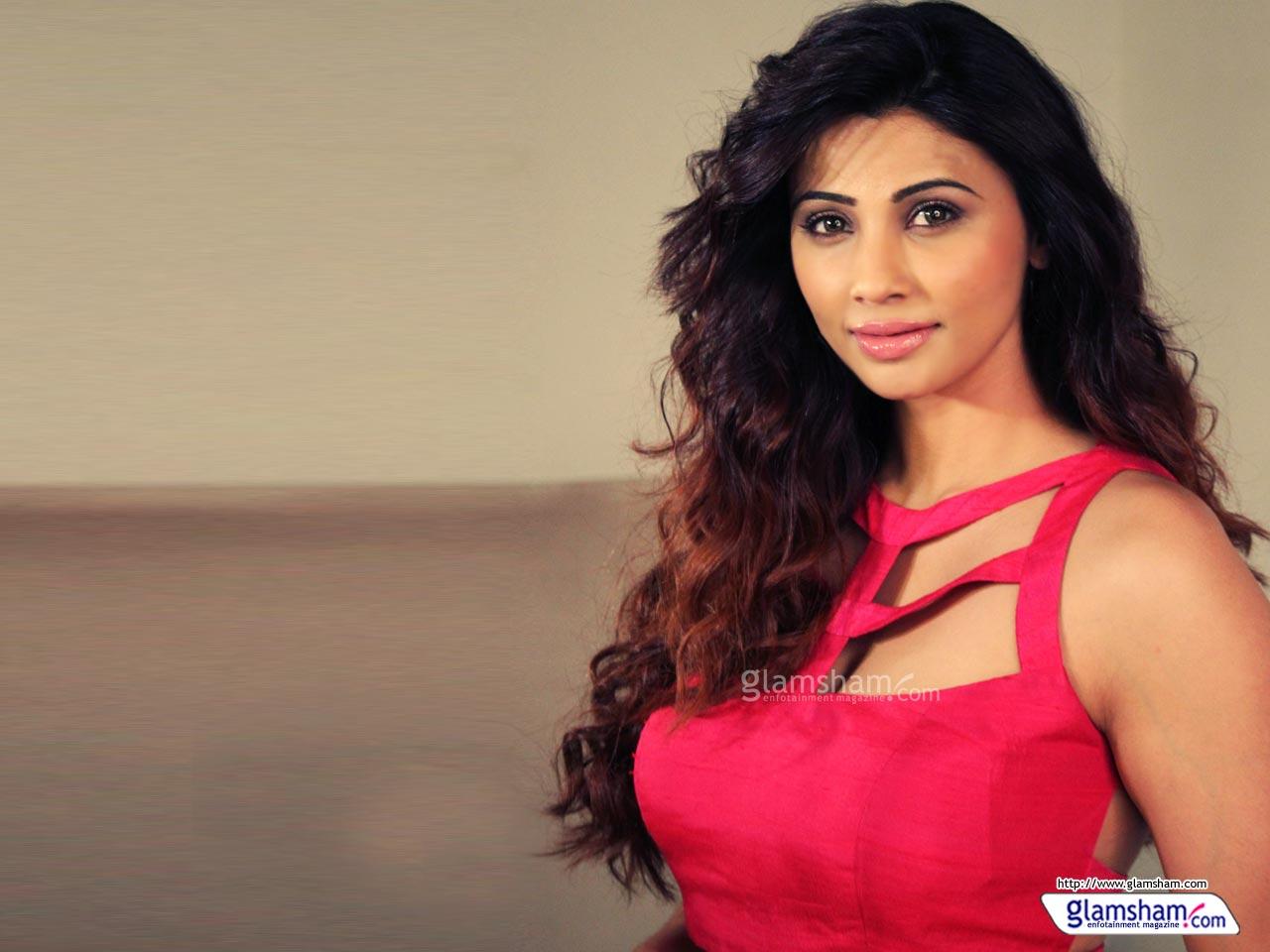 1280x960 Daisy Shah high resolution image 108817