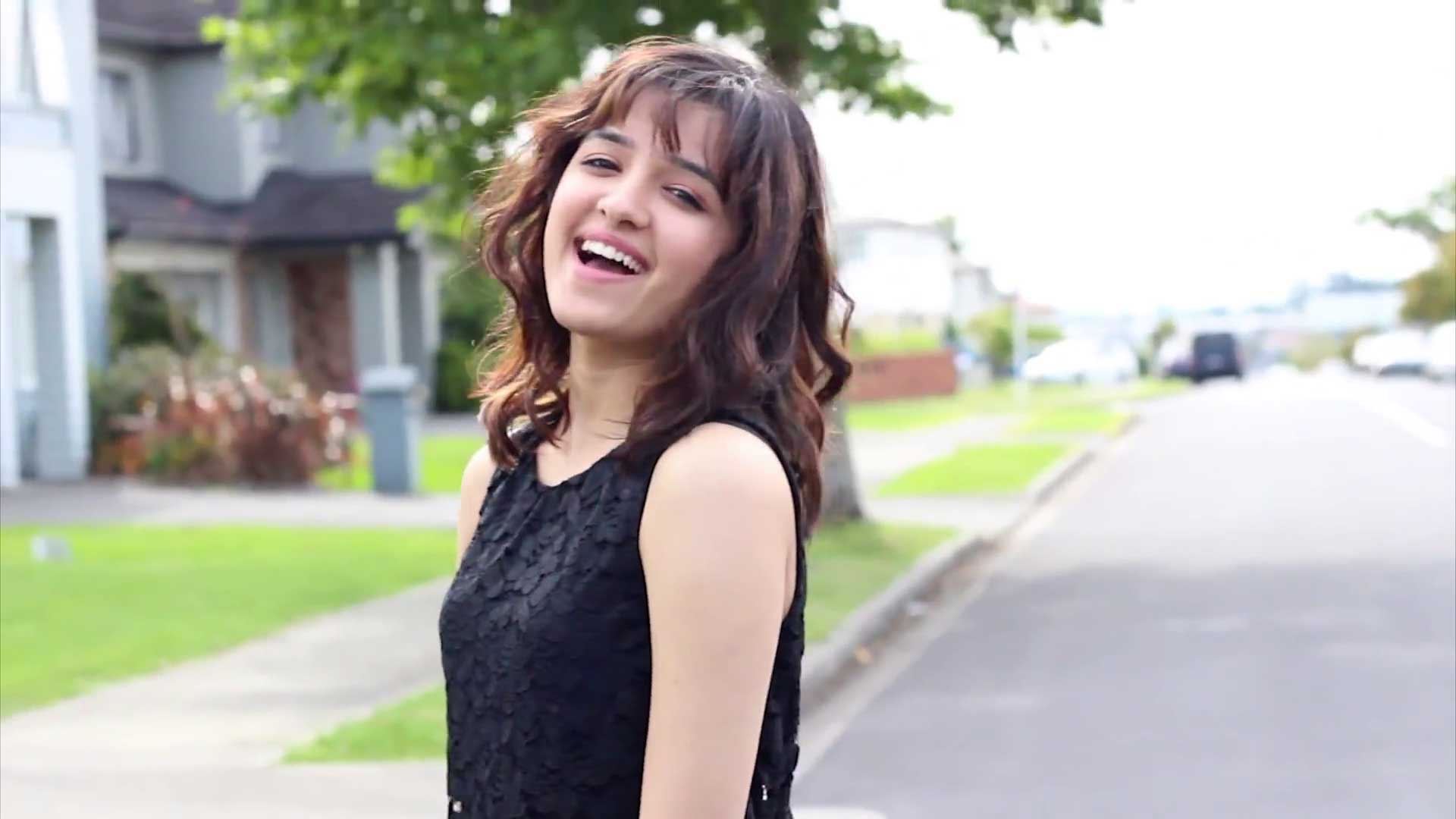 1920x1080 Shirley Setia Wallpaper