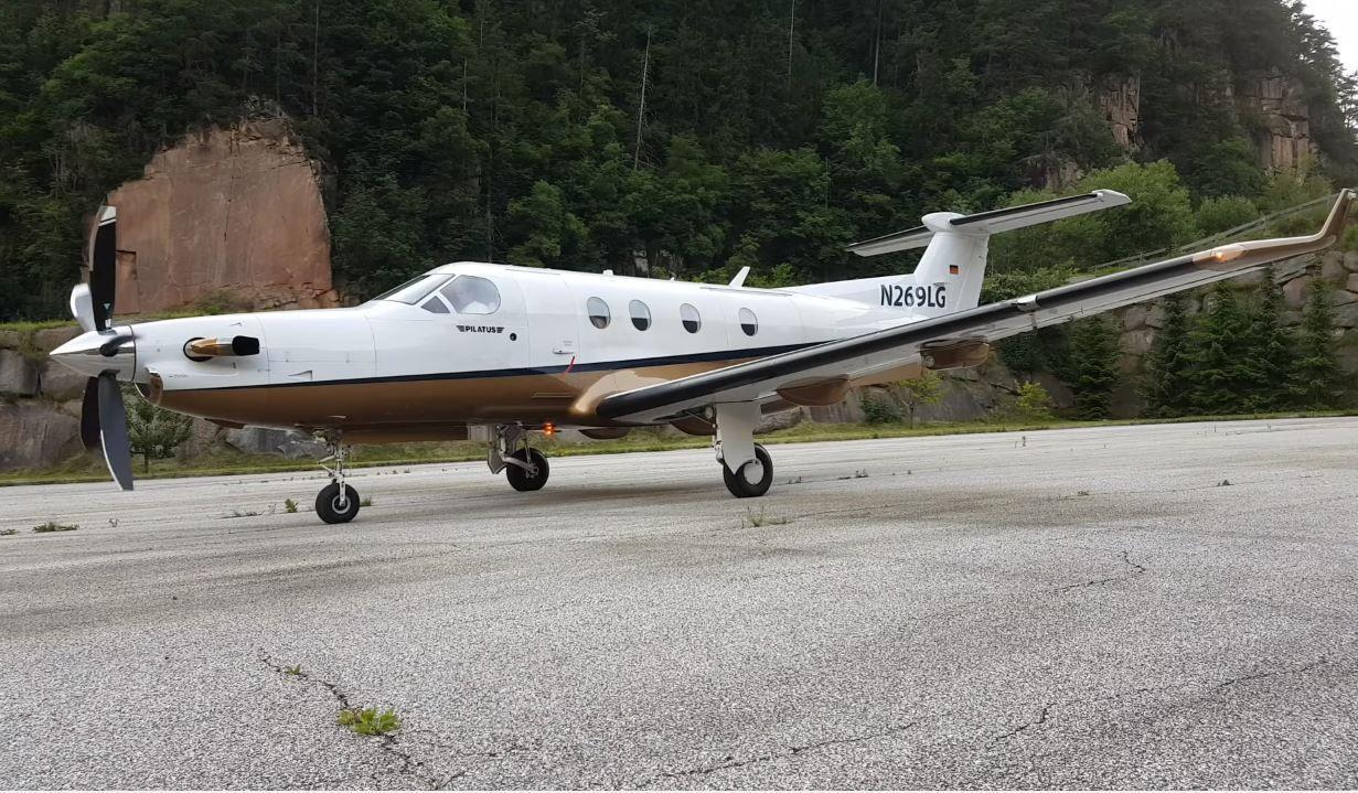 1231x719 Pilatus PC 12 Locher Airfield. Havayolu 101. Uçak