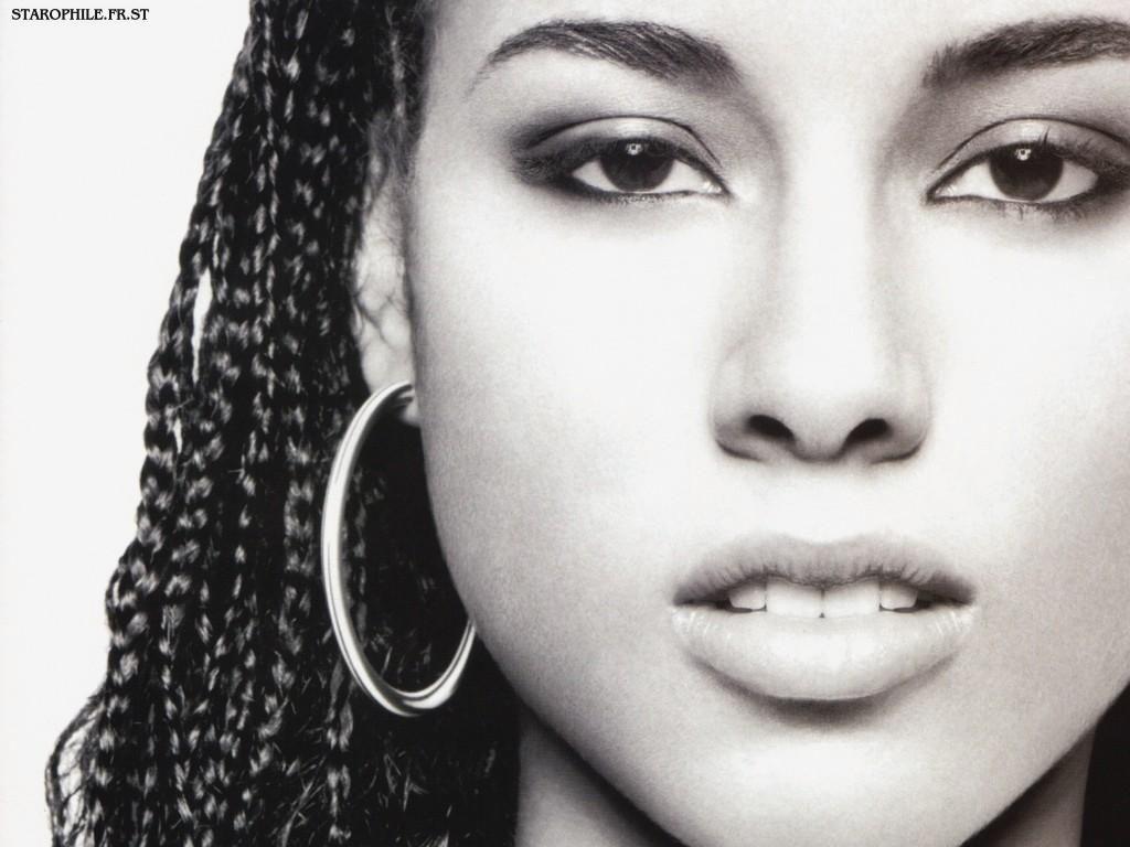 1024x768 Alicia Keys Wallpaper HD Download