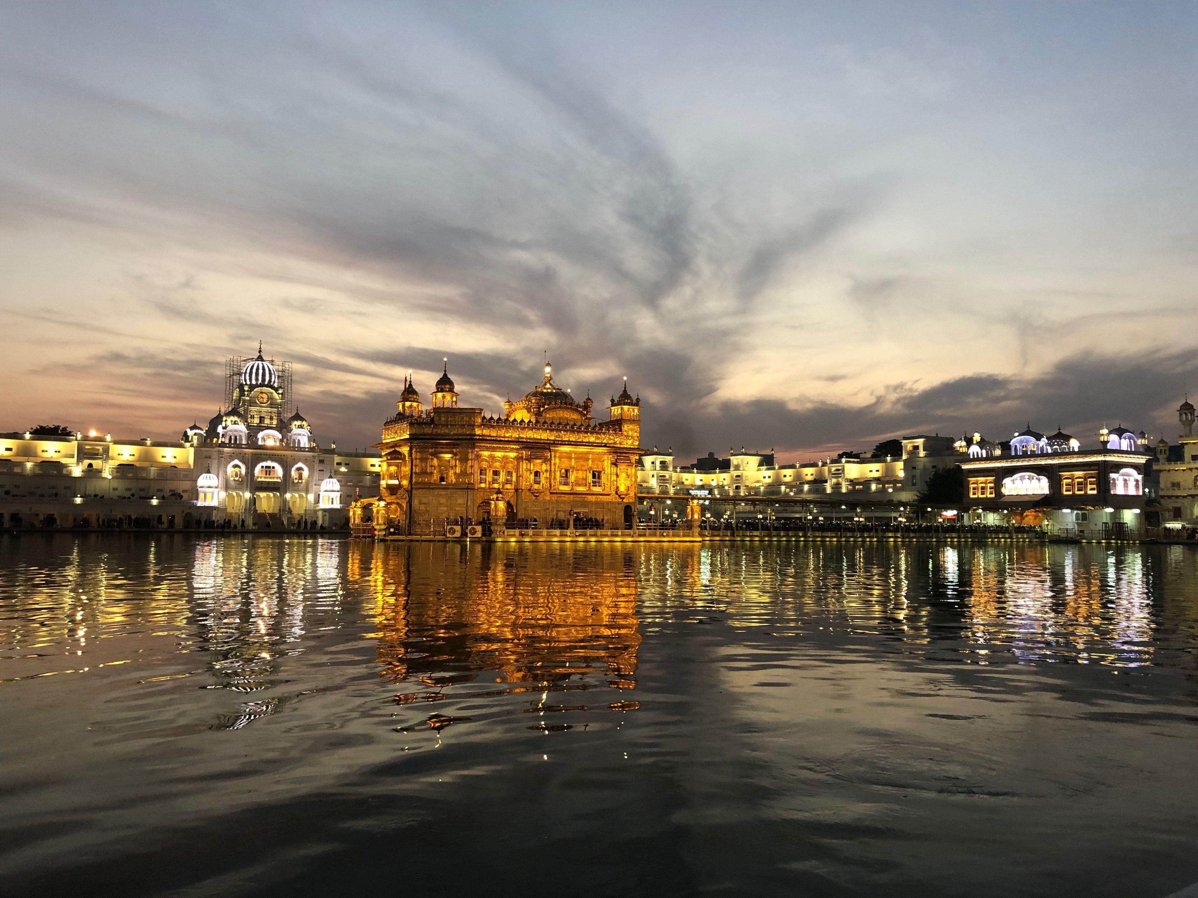 Golden Temple Wallpapers Top Free Golden Temple Backgrounds Wallpaperaccess 7973