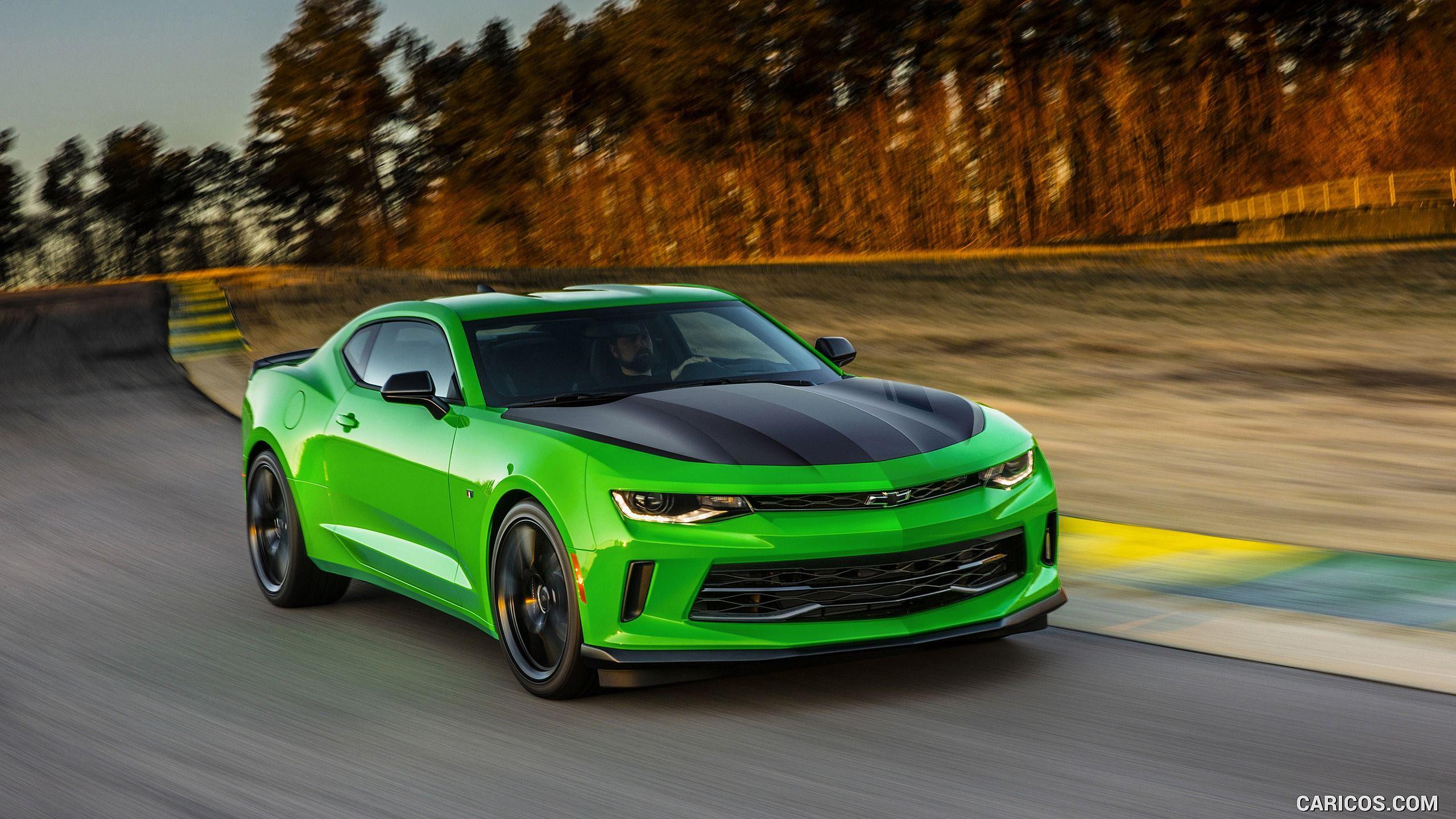 2560x1440 Chevrolet Camaro 1LE Performance Package Green