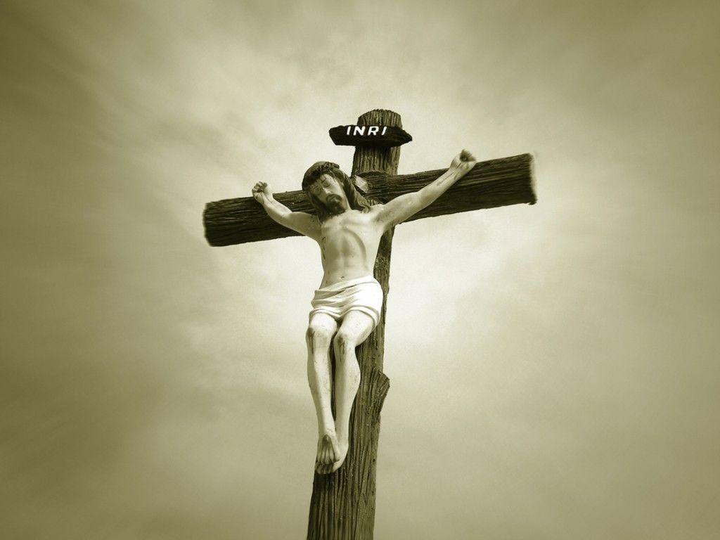 1024x768 Crucifix Wallpaper