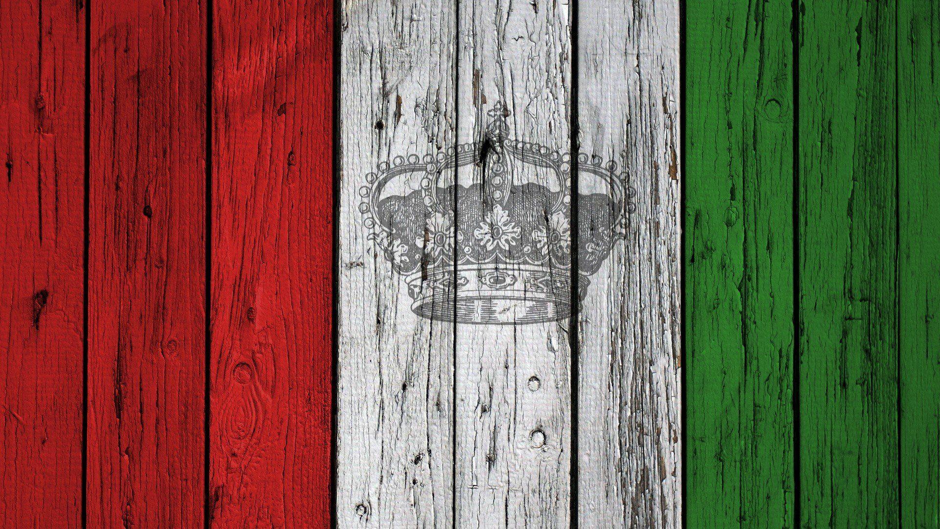 Cool Italian Flag Wallpapers Top Free Cool Italian Flag Backgrounds Wallpaperaccess