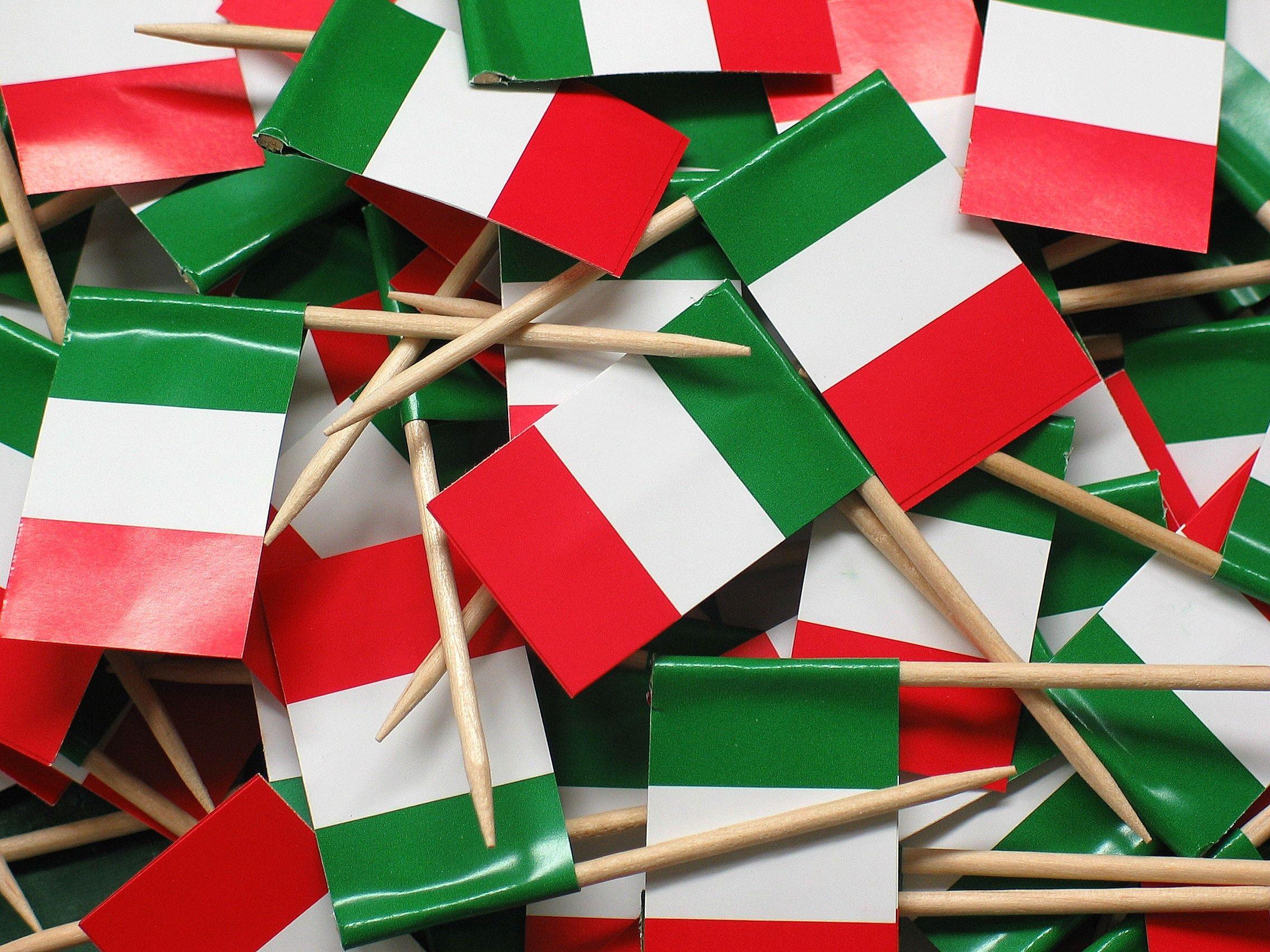 2272x1704 italy flag free image