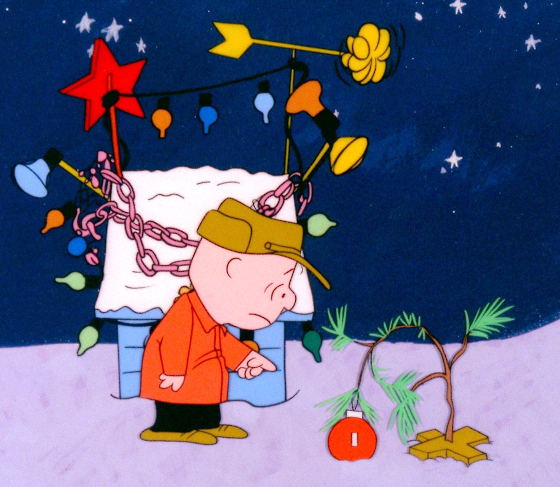 2120x1844 Charlie Brown Christmas Tree Wallpaper
