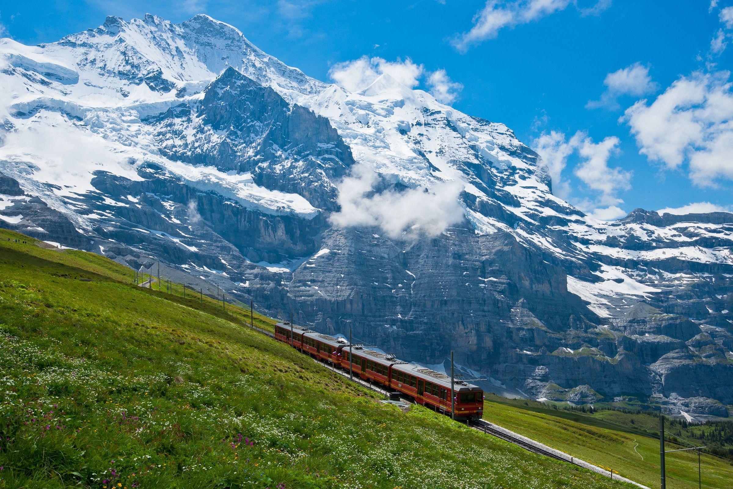 2400x1600 Free download To the Jungfrau Jungfraujoch Switzerland