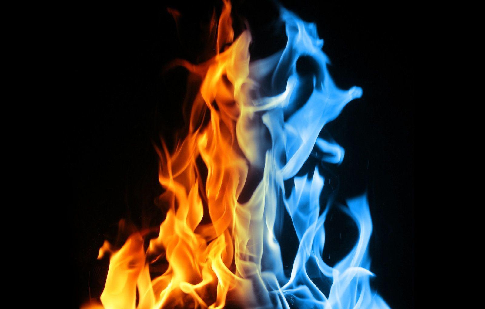 1600x1018 Fire And Ice Wallpaper