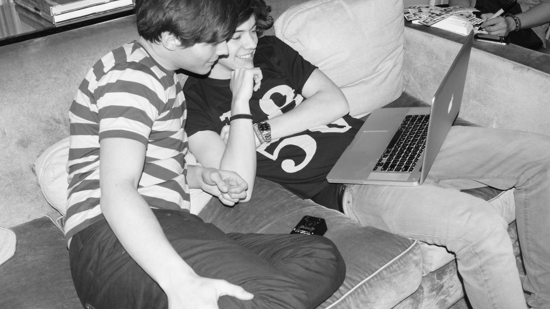 1920x1080 Free download Larry Stylinson larry stylinson HD and background [2048x1360] for your Desktop, Mobile & Tablet. Explore Larry Stylinson Wallpaper. Larry Stylinson Wallpaper, Larry Bird Wallpaper, Larry Bird Desktop Wallpaper