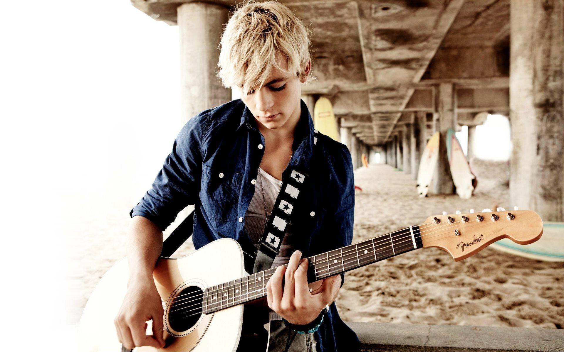 1920x1200 Ross Lynch Wallpaper