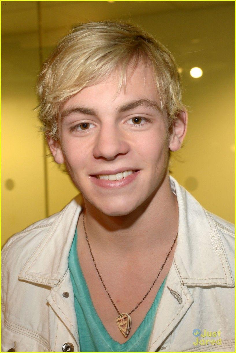 817x1222 Ross Lynch & Laura Marano Get Sirius: Photo 545198. Laura