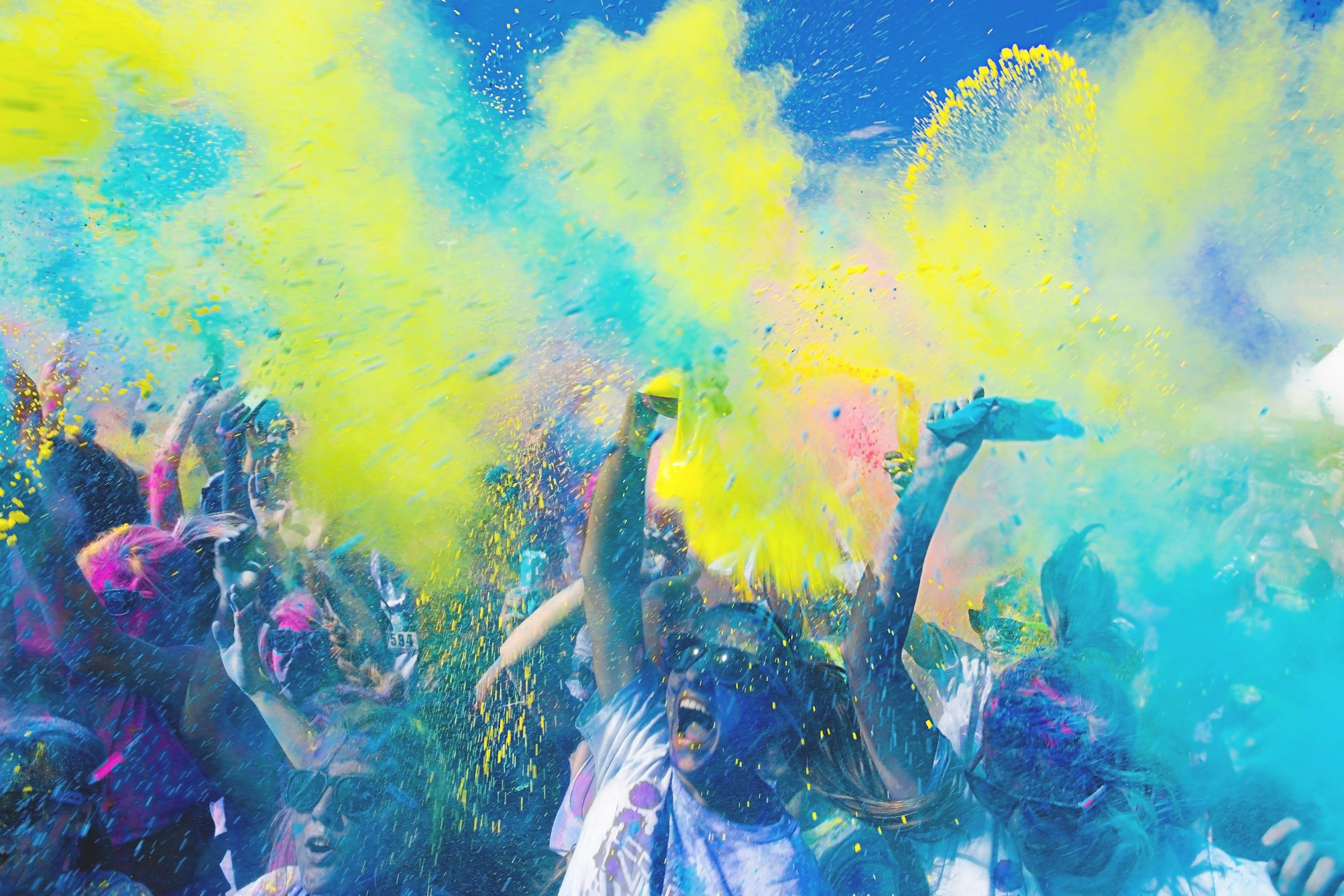 3000x2000 Holi Background Picture. Download