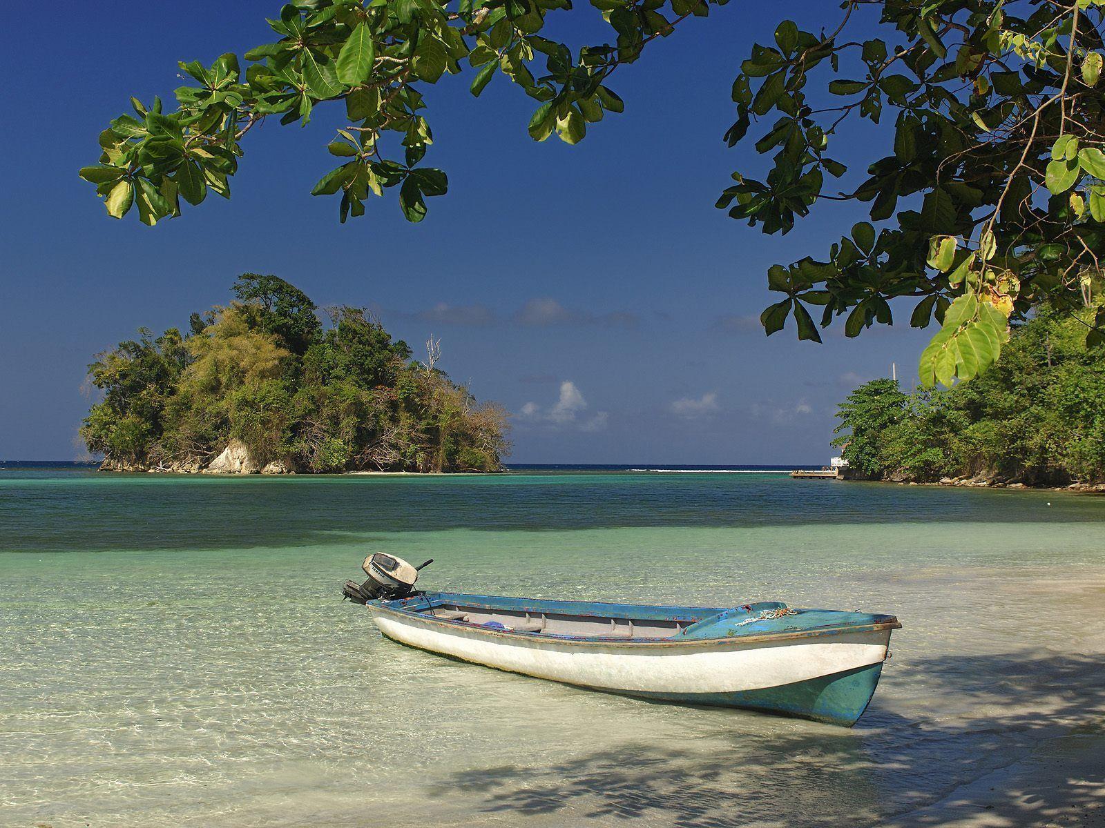1600x1200 Sandals in Jamaica Beach Desktop Wallpaper