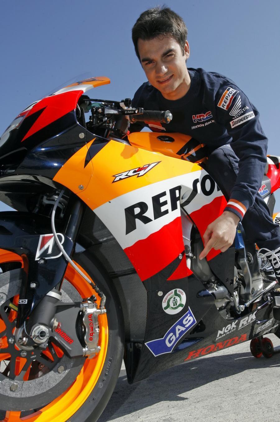 900x1355 DaNi Pedrosa Photo