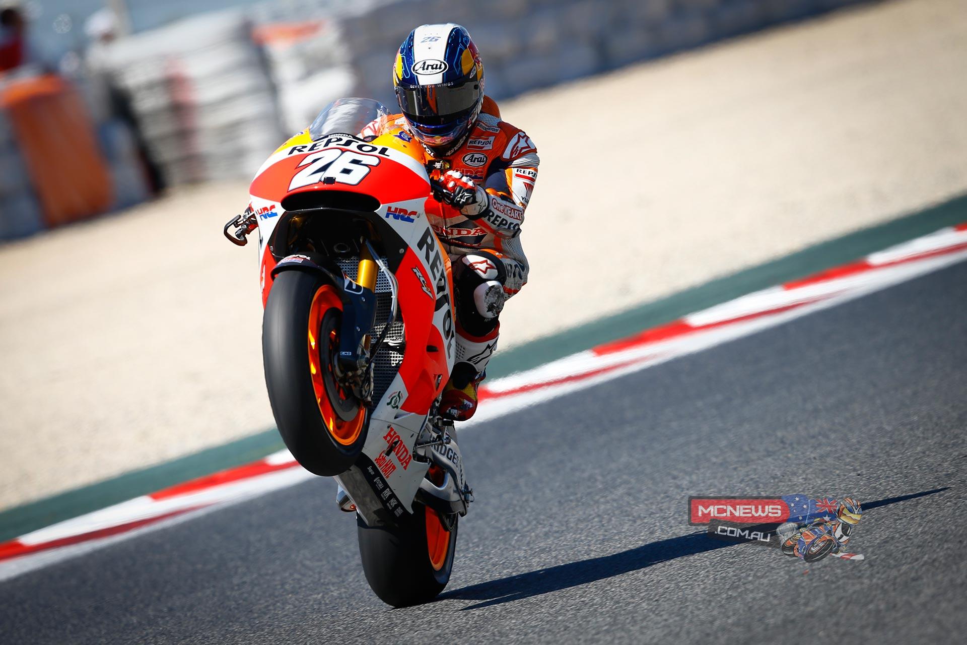 1920x1280 Pedrosa takes pole as Marquez tumbles
