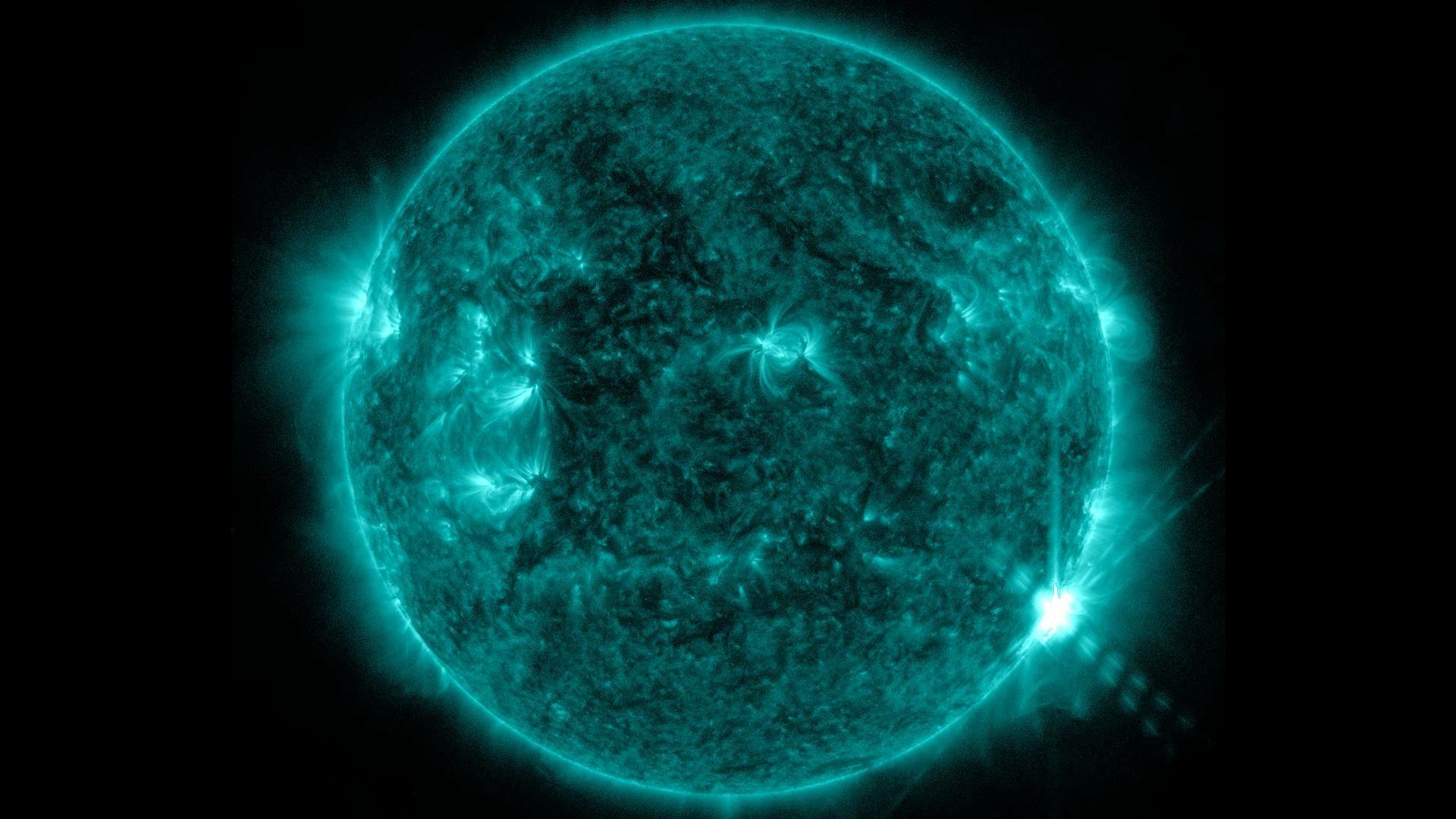The Sun Emits an M5.9 Solar Flare (full view), Blue Solar Flare HD wallpaper  | Pxfuel