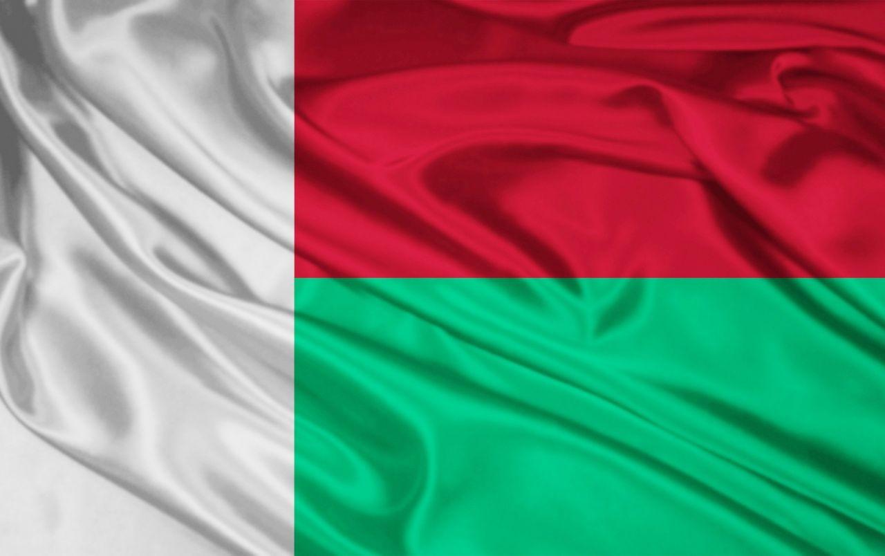 1280x804 Madagascar Flag wallpaper. Madagascar Flag