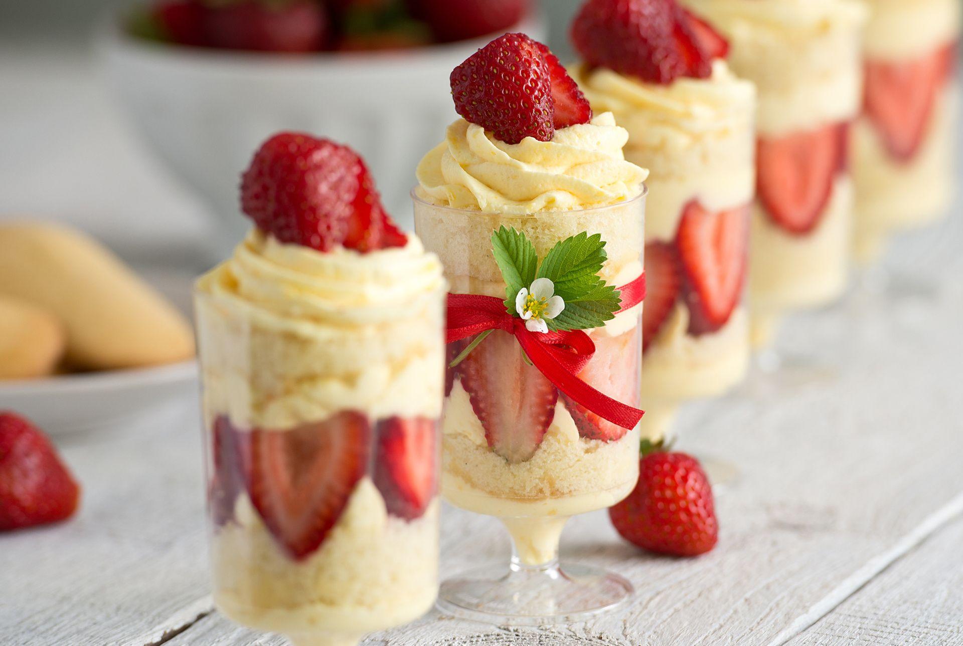 1920x1289 Download 1920x1289 sweet food dessert berries strawberries