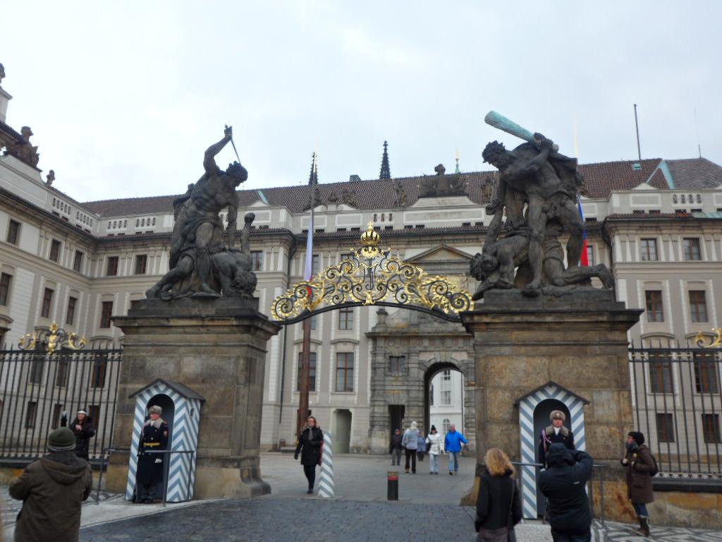 1024x768 Prague Castle