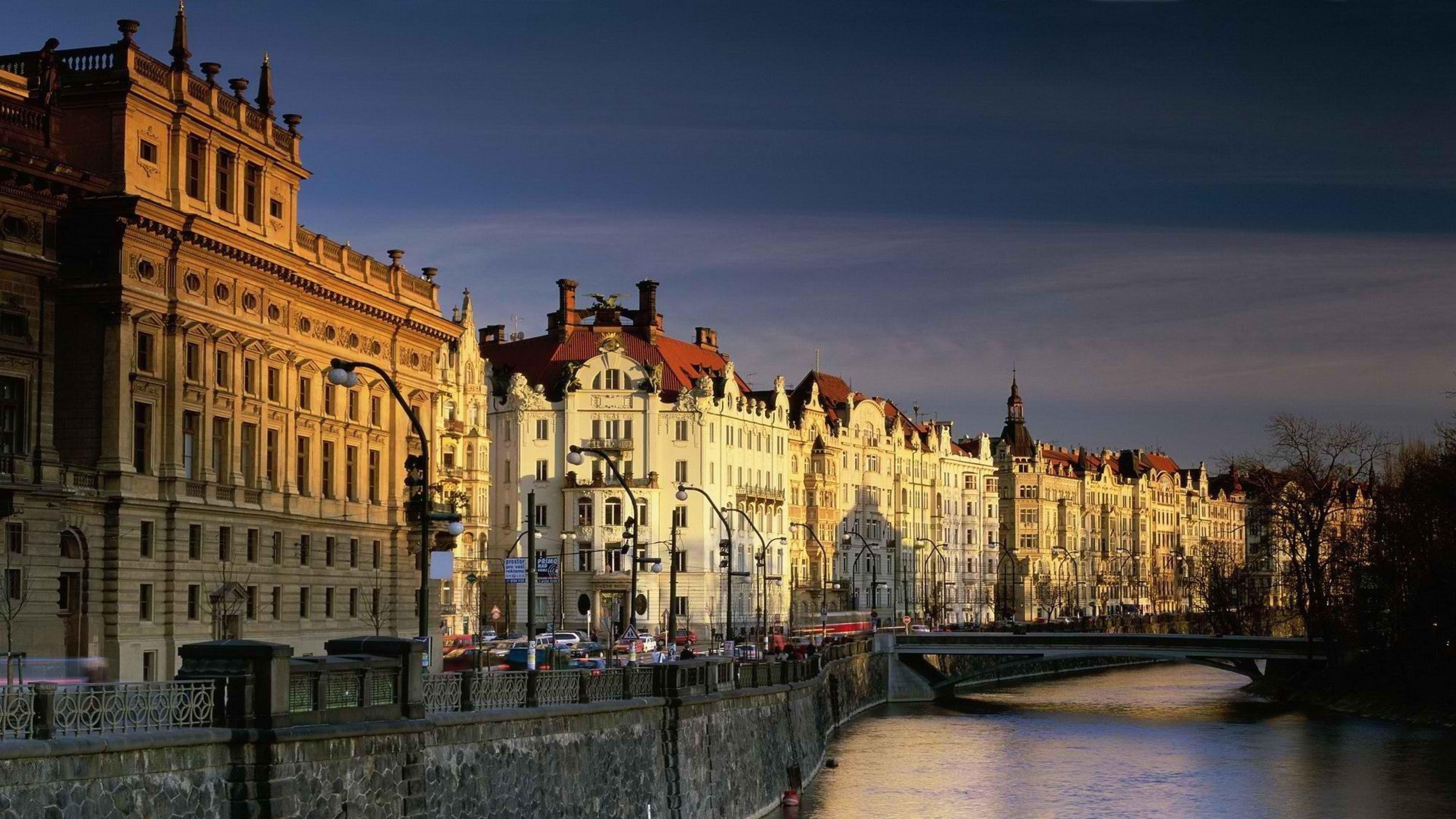 3840x2160 free screensaver wallpaper for prague castle