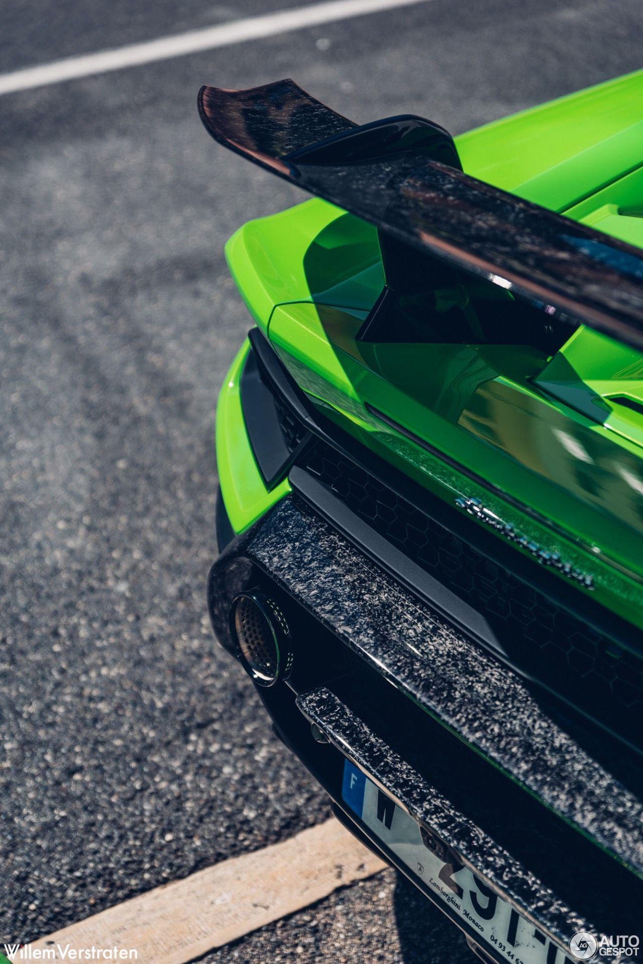 1280x1917 Lamborghini Huracan Performante wallpaper
