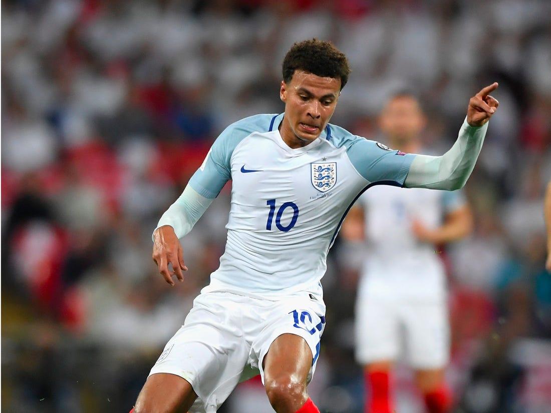 1100x825 Dele Alli: Middle finger gesture aimed at Kyle Walker
