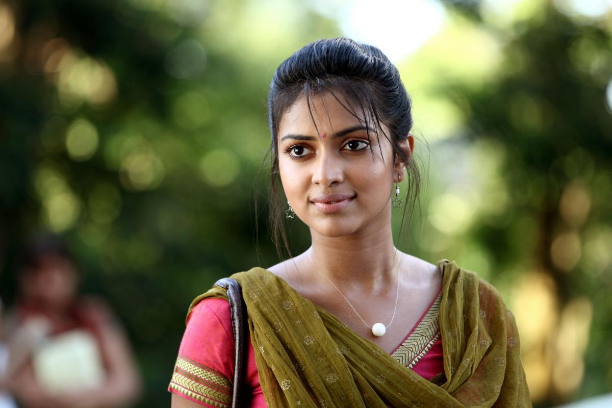 1200x800 Amala Paul
