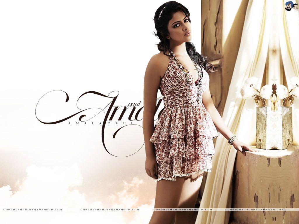 1024x768 Hot Bollywood Heroines & Actresses HD Wallpaper I Indian