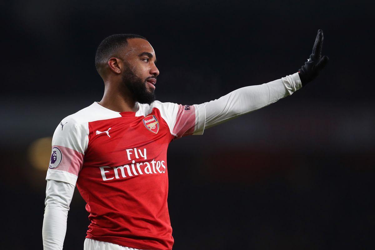 1200x800 Alexandre Lacazette apologizes for getting a red card