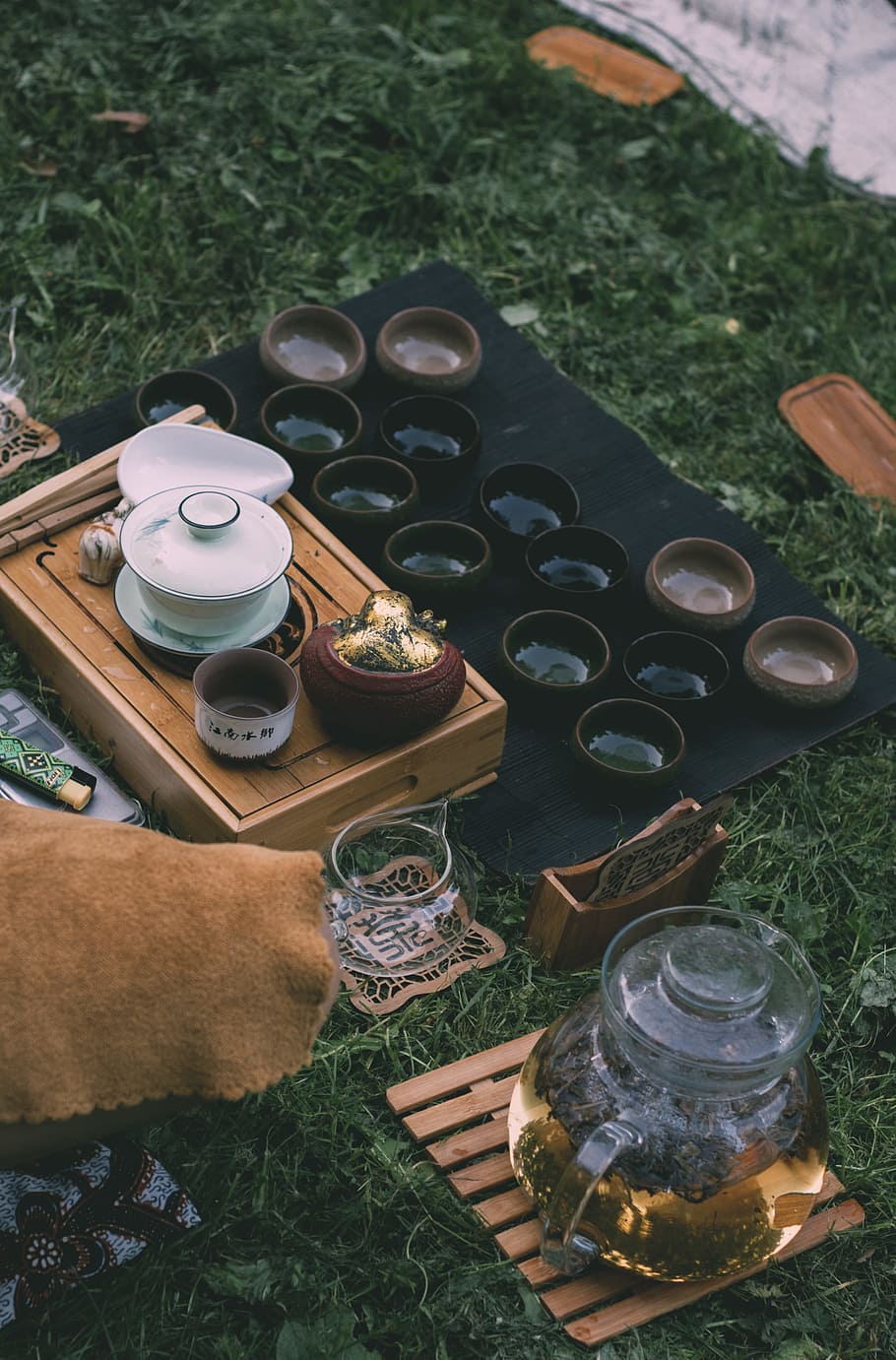 910x1381 HD wallpaper: Tea ceremony in the local