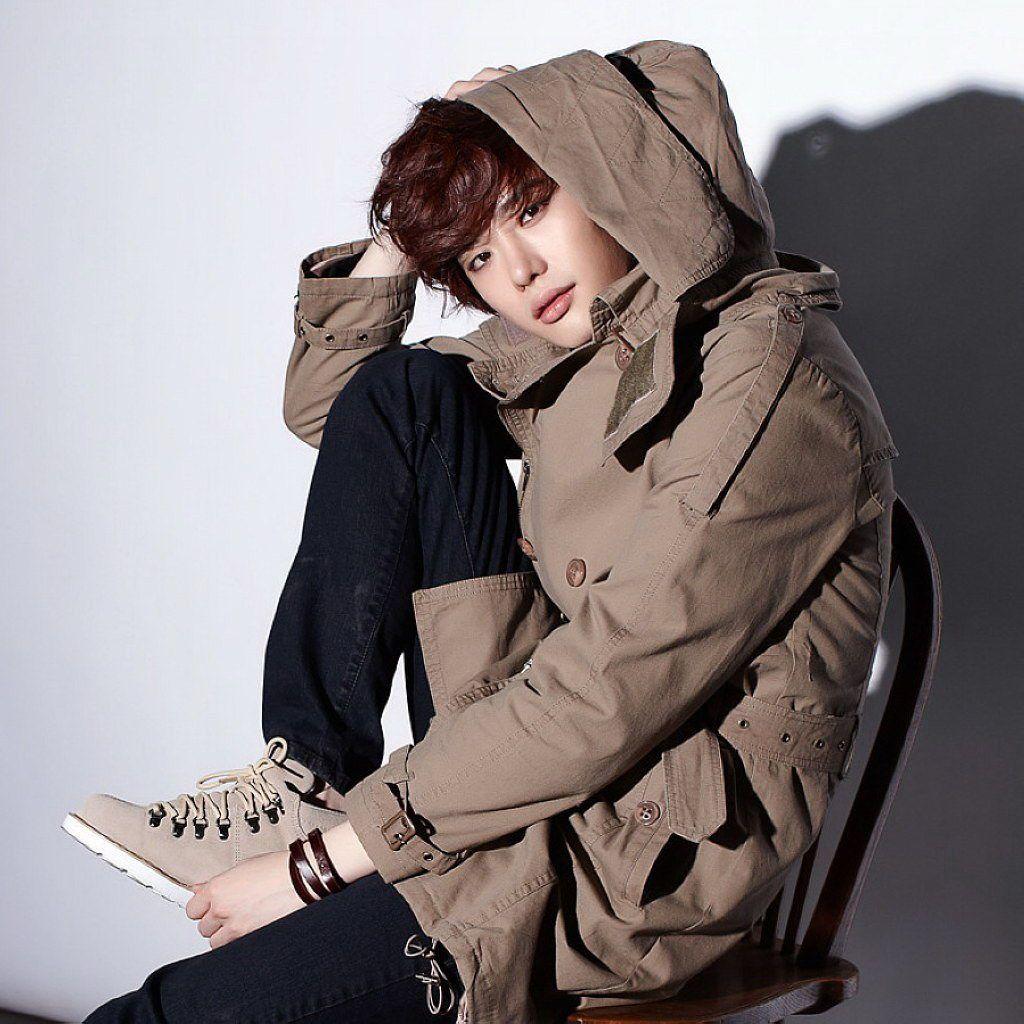 1024x1024 Korean Flower Boy Lee Jong Suk IPad Wallpaper 1024x1024 9