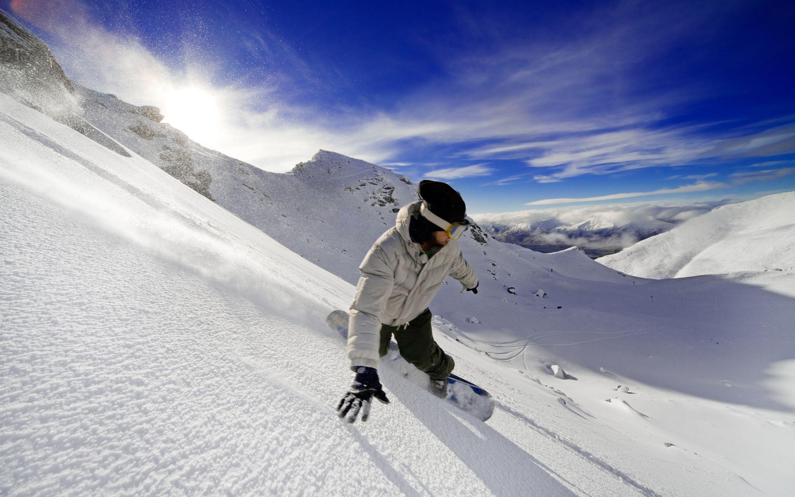 2560x1600 Awesome Snowboarding Picture