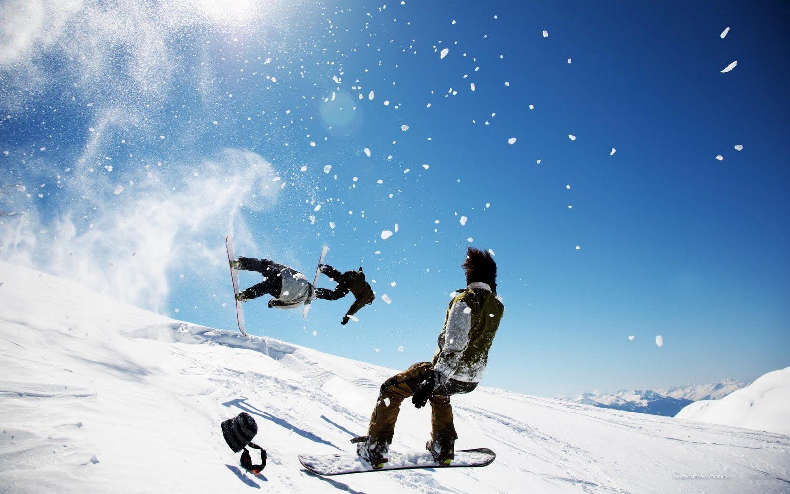 1600x1000 Awesome Snowboarding Image