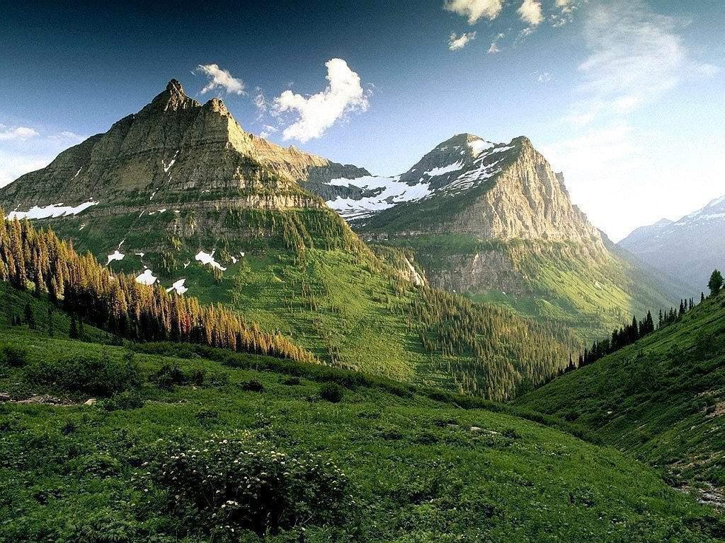 1024x768 Mountain Background Image