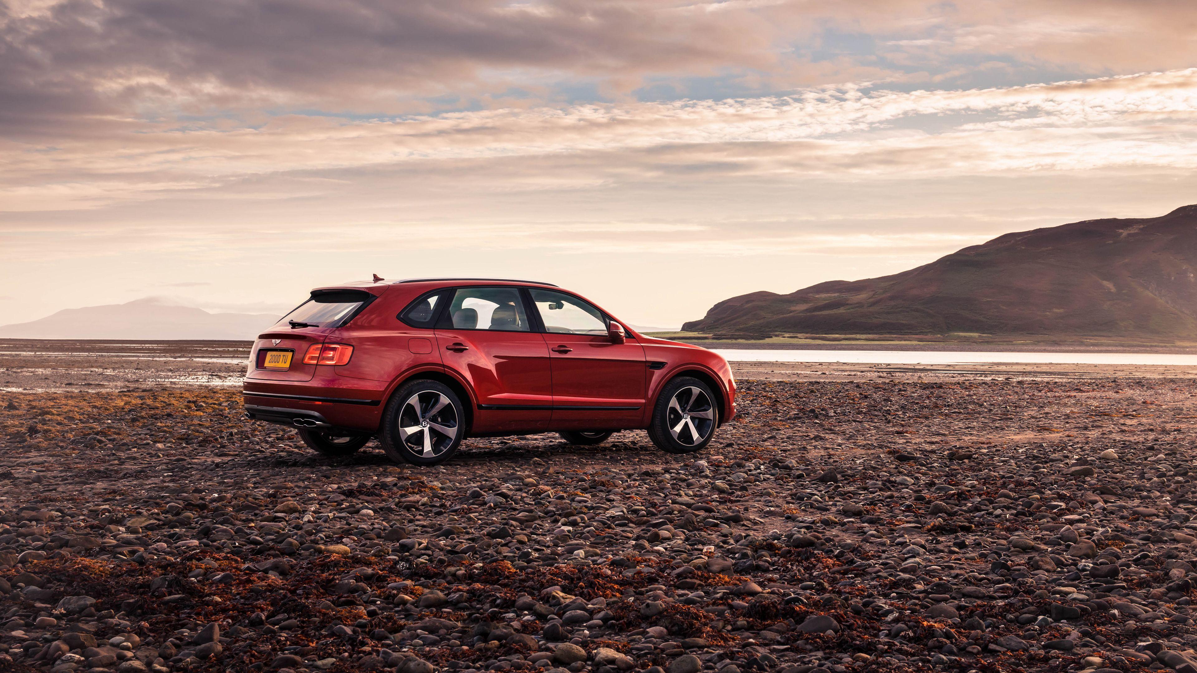3840x2160 Bentley Bentayga V8 4K 2 Wallpaper. HD Car Wallpaper