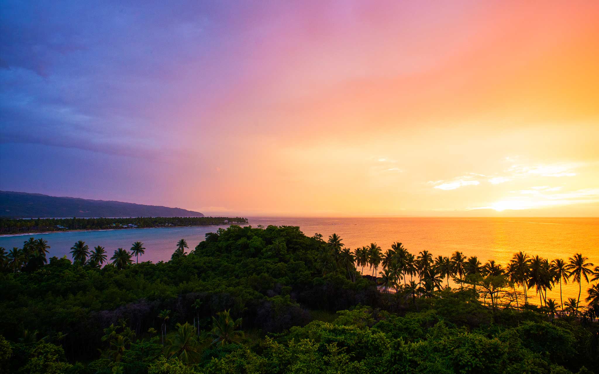 2048x1280 Secrets to Decoding the Allure of Caribbean Sunsets