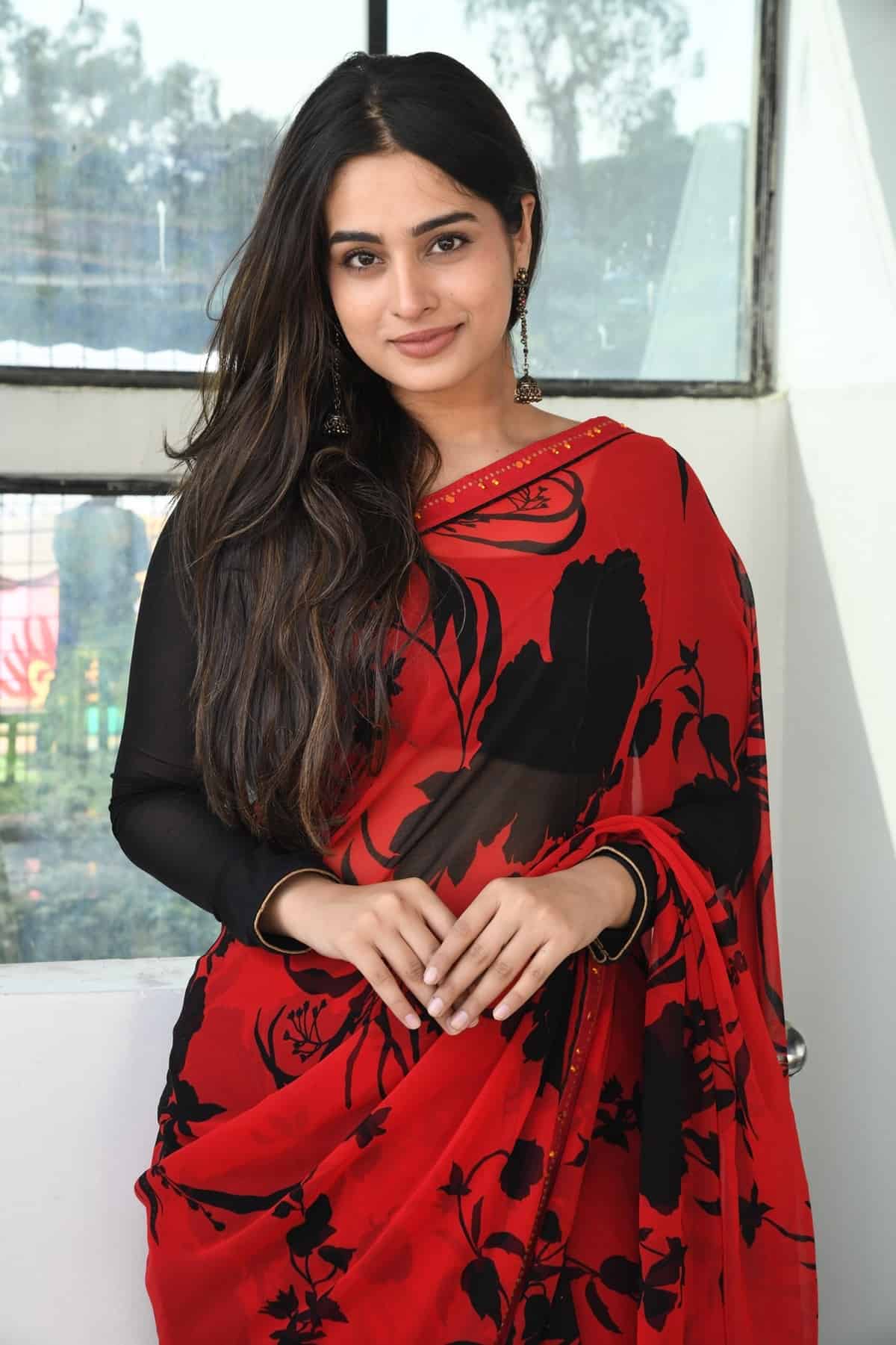 1200x1801 Ayesha Khan Latest Photo