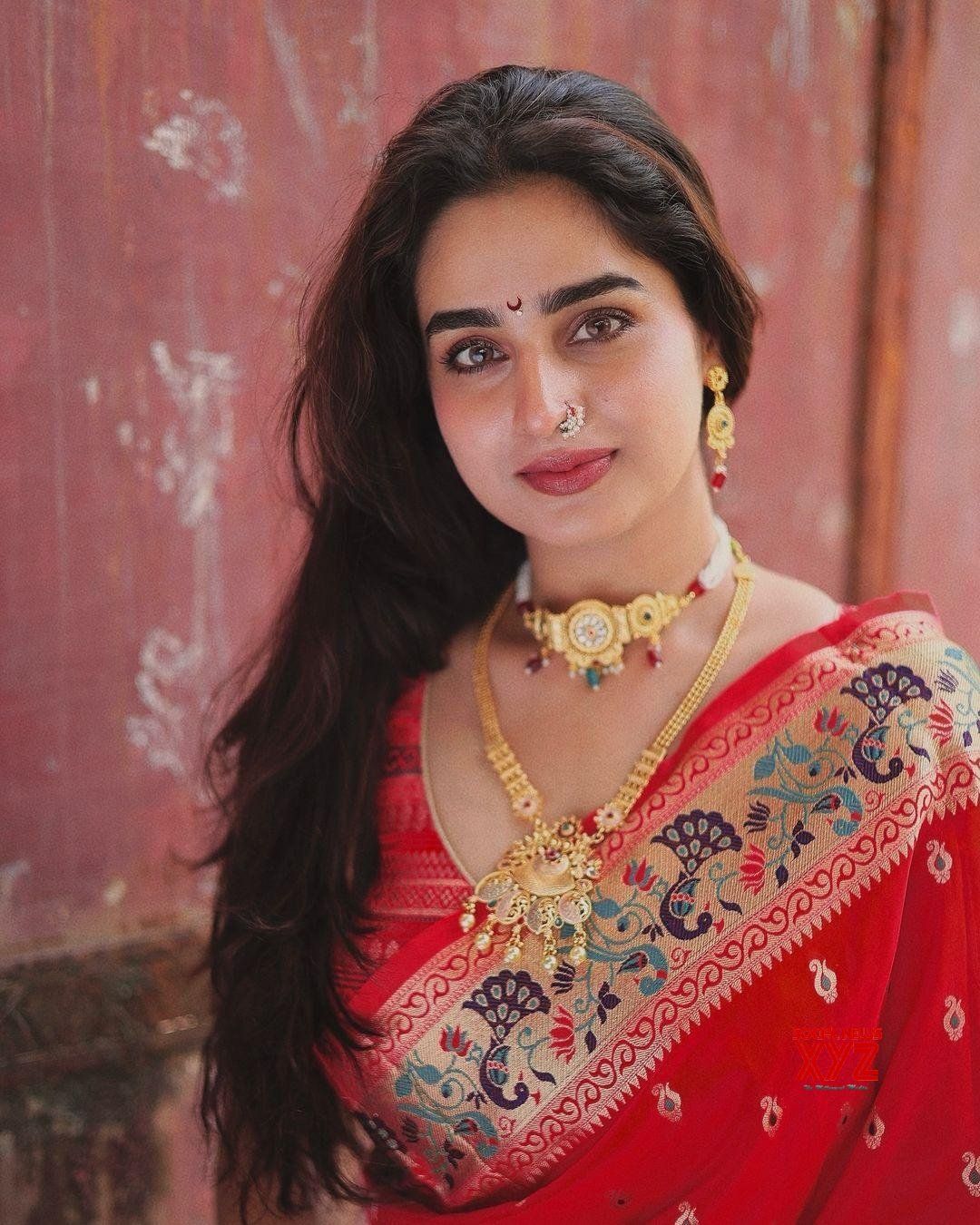 1080x1350 Actress Ayesha Khan New Glam Stills