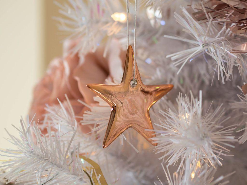1024x768 White Christmas Wallpaper