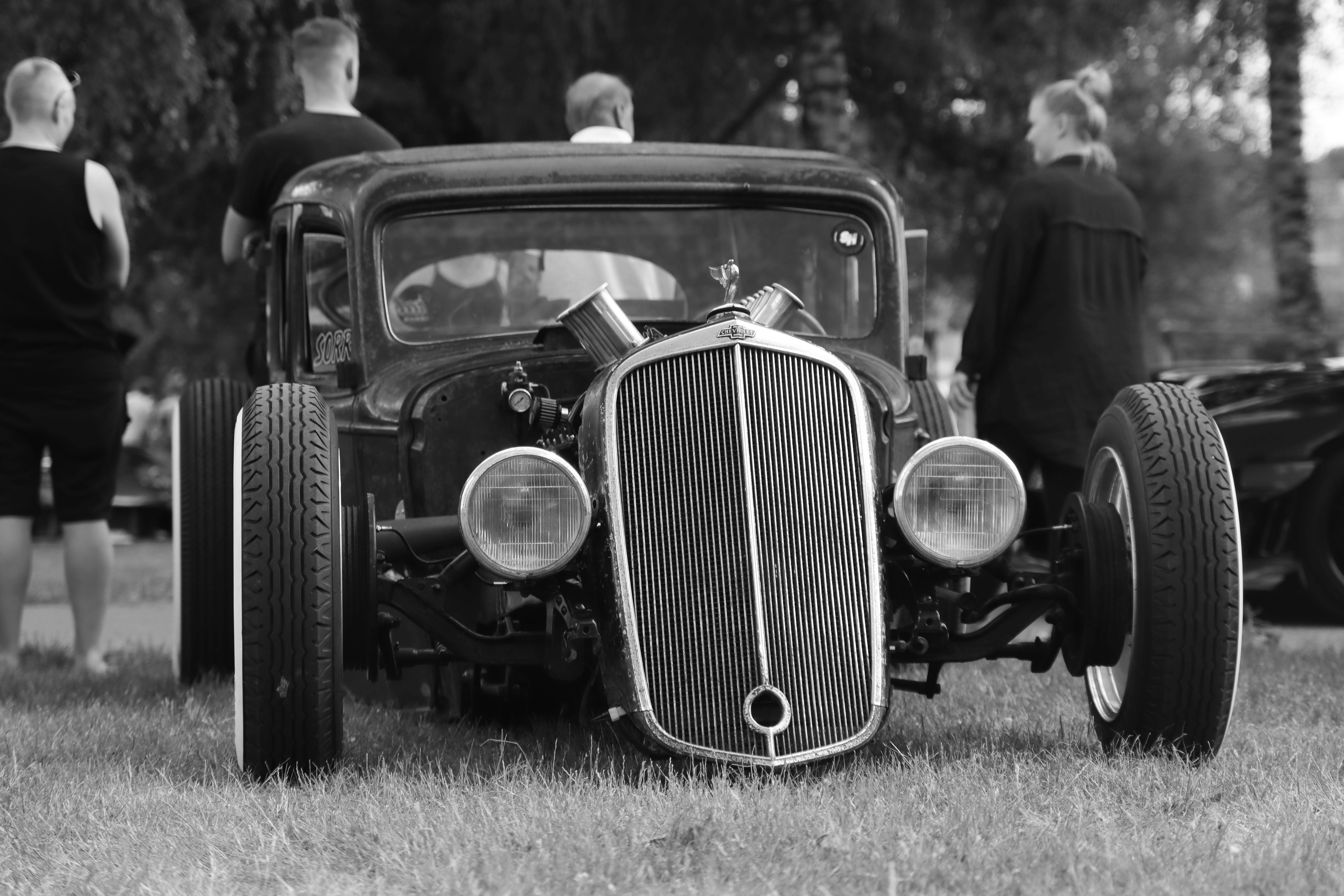 6960x4640 Black and white photo of a hot rod car