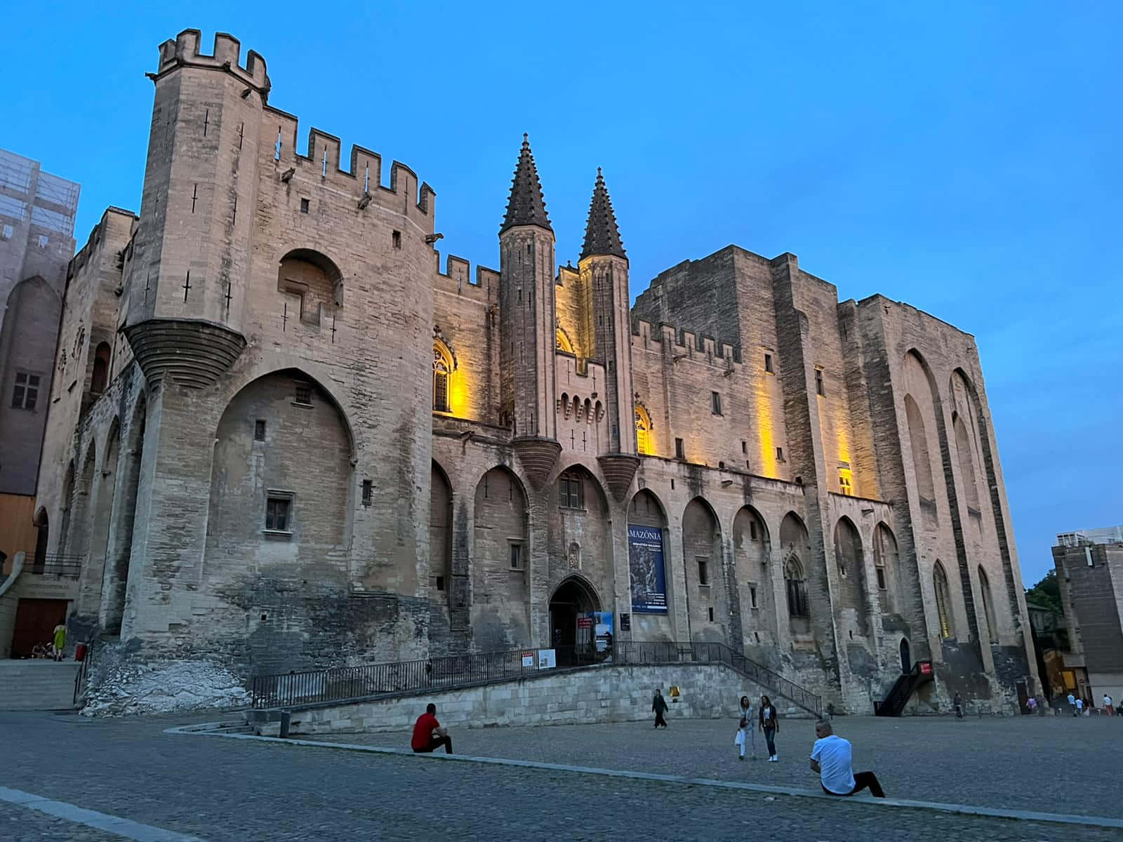 1600x1200 Avignon Wallpaper
