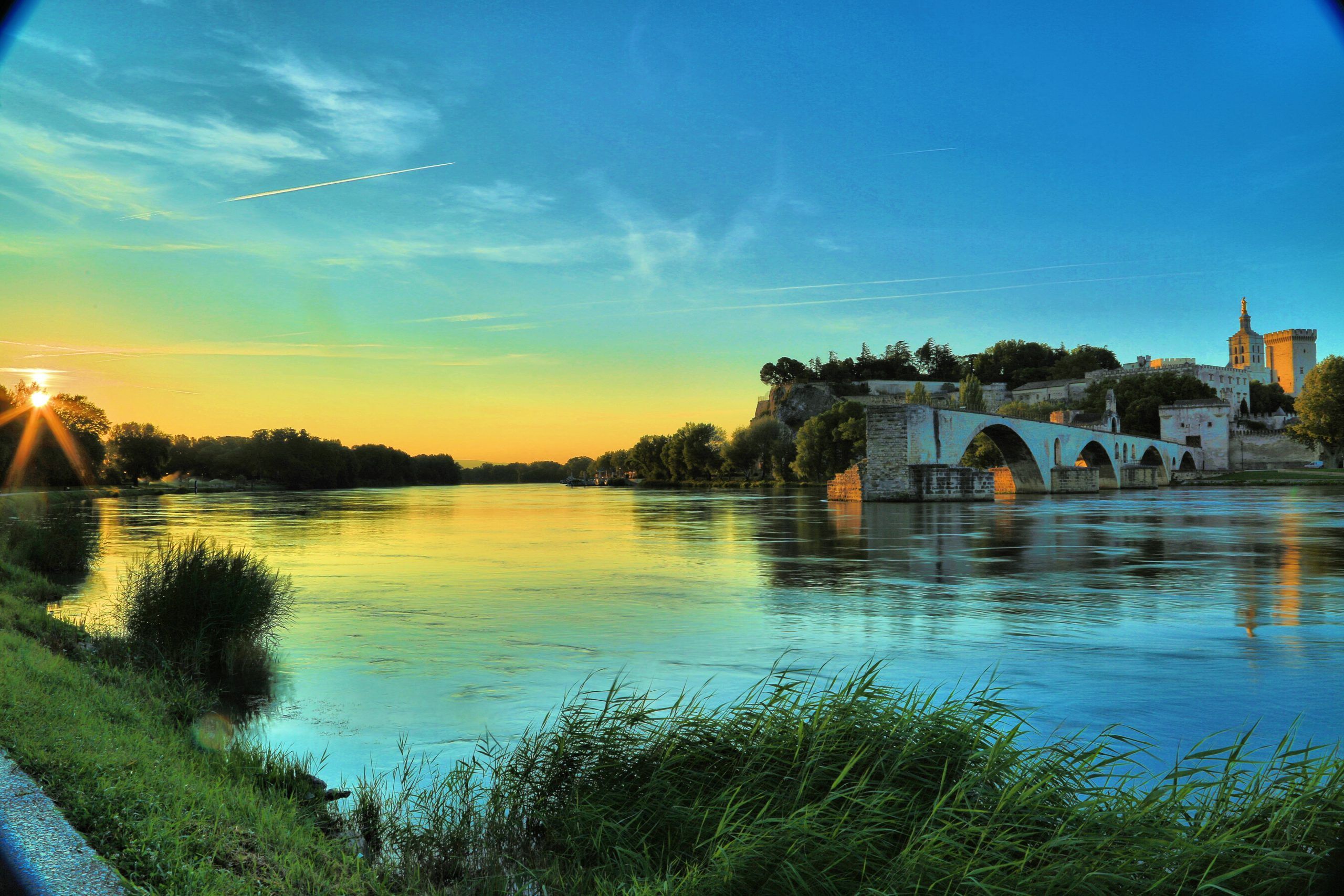 2560x1707 Pont d'Avignon sunrise