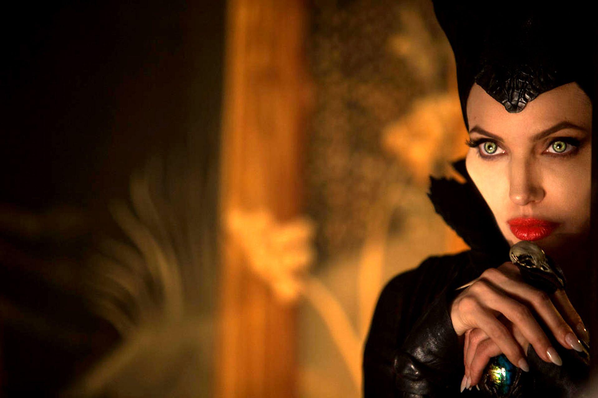 1920x1280 Maleficent Wallpaper