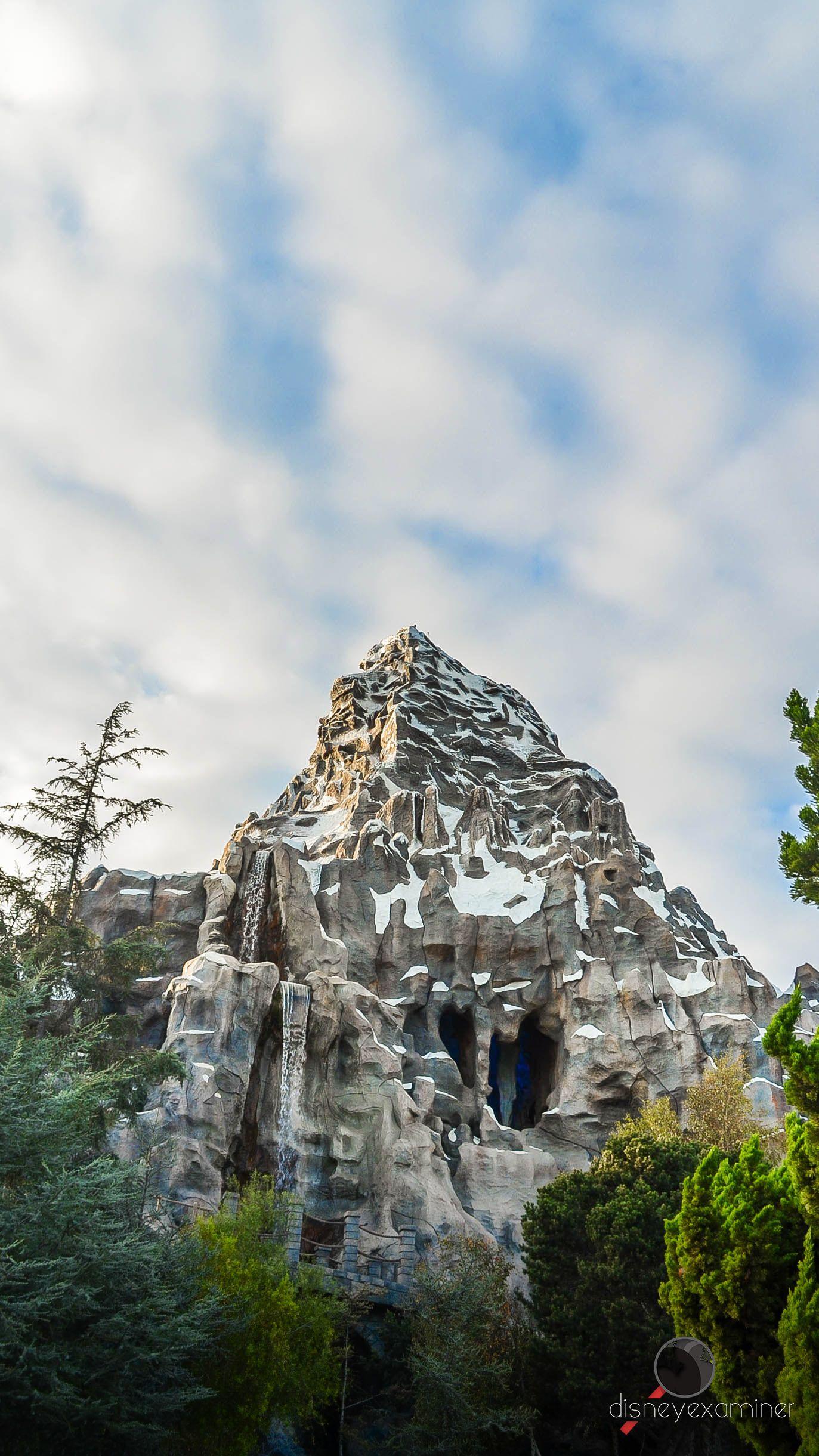 1373x2441 Bring The Magic Of Disneyland Wherever You Go With Our Free