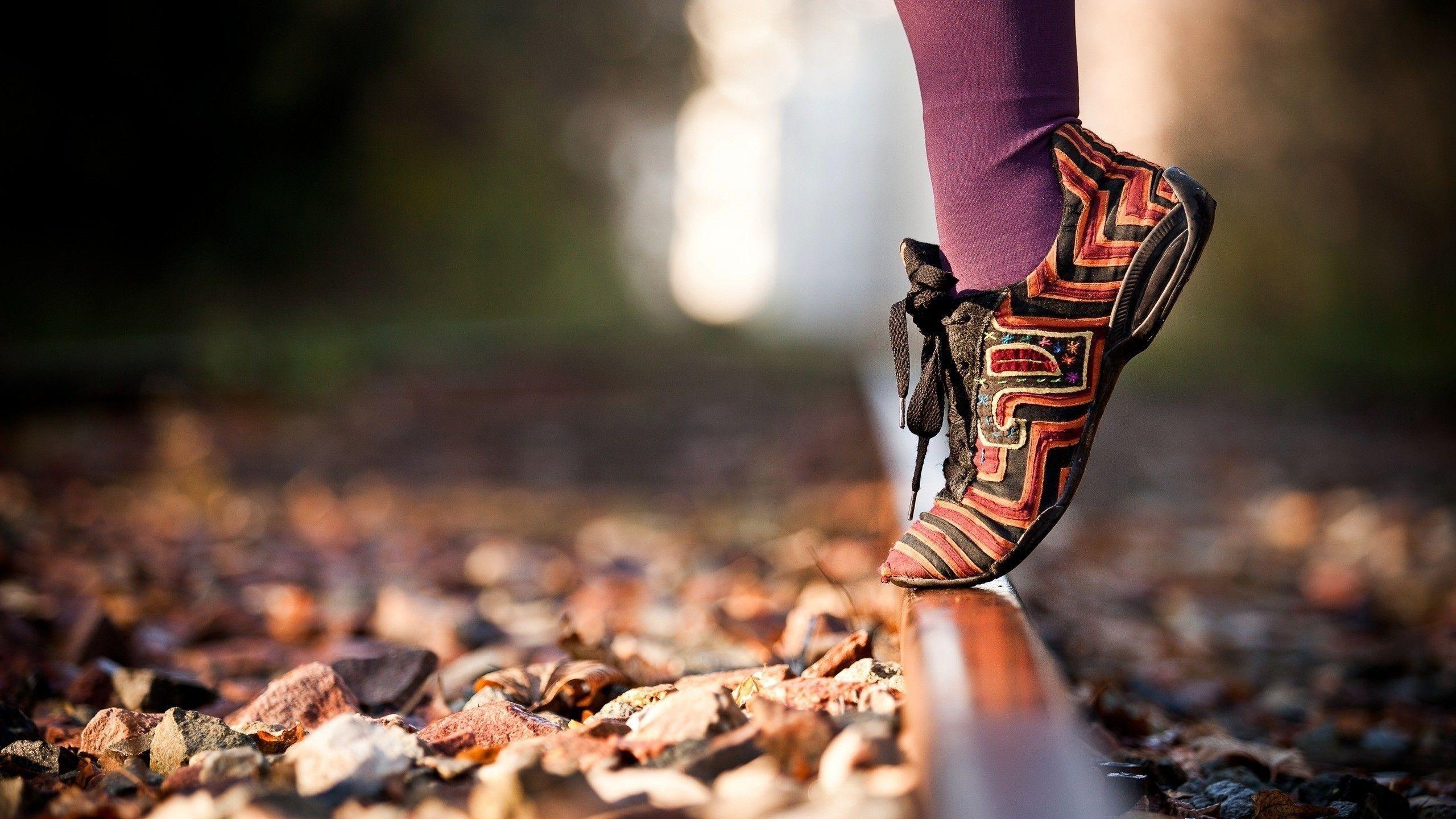 2560x1440 Shoes Wallpaper