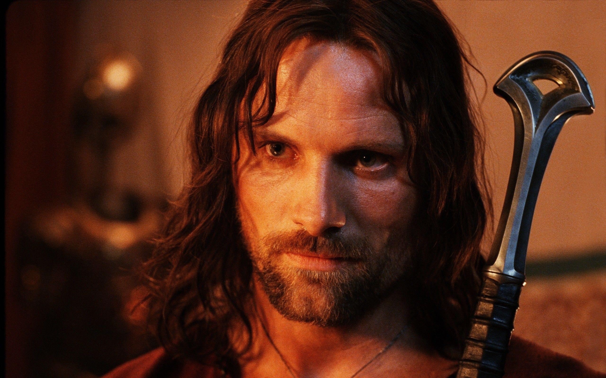 2560x1600 Aragorn Wallpaper