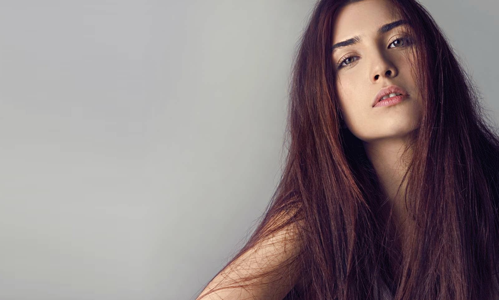 1600x964 Tuba Büyüküstün Wallpaper